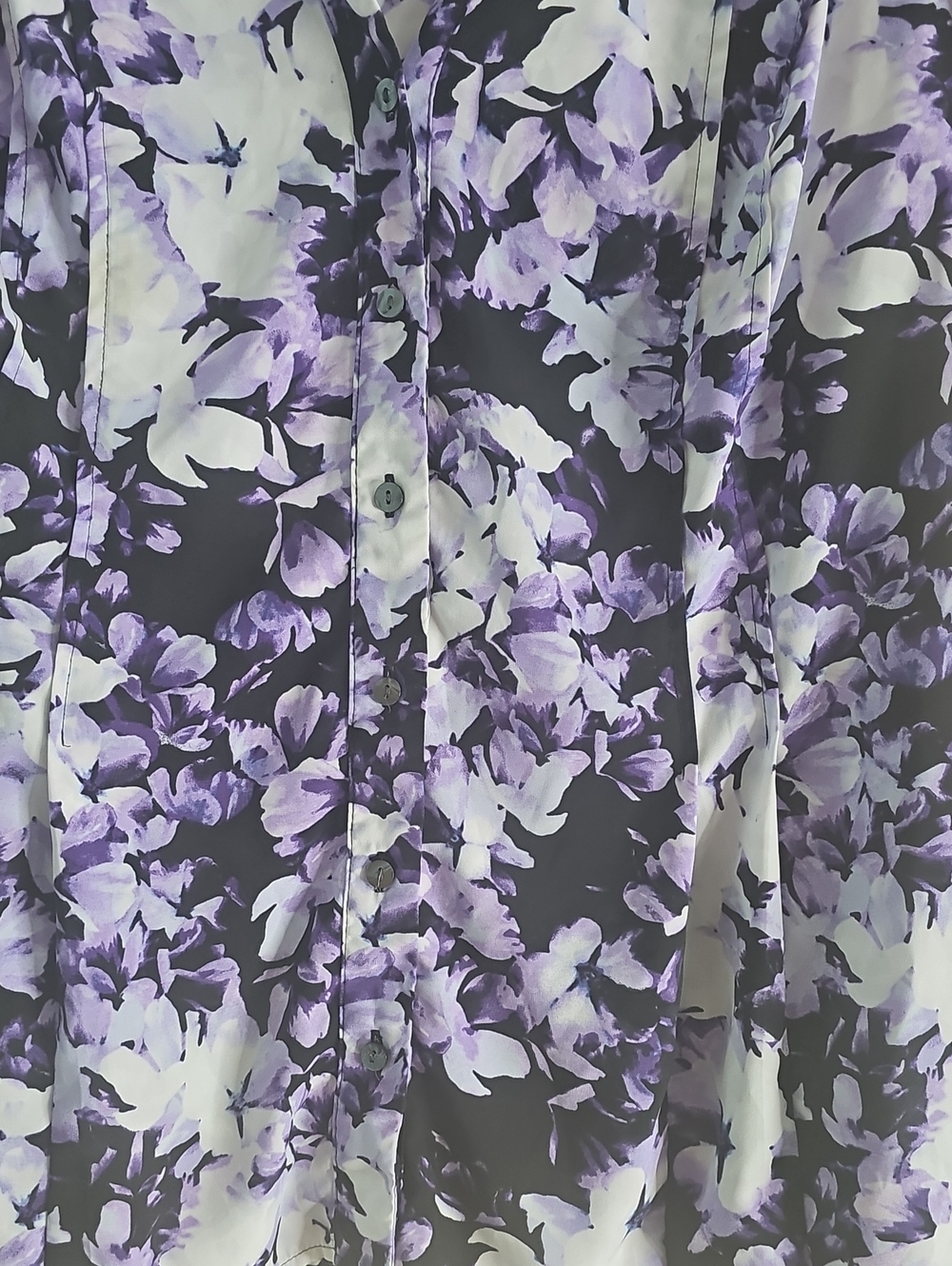 croft & barrow Purple and White Floral Button-Front Women's Top - Picture 6 of 7
